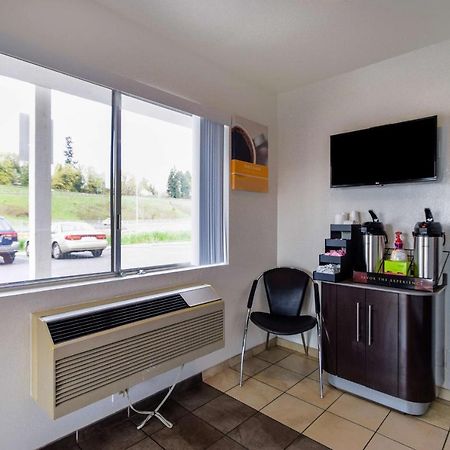 Motel 6-Kelso, Wa - Mt. St. Helens Екстер'єр фото