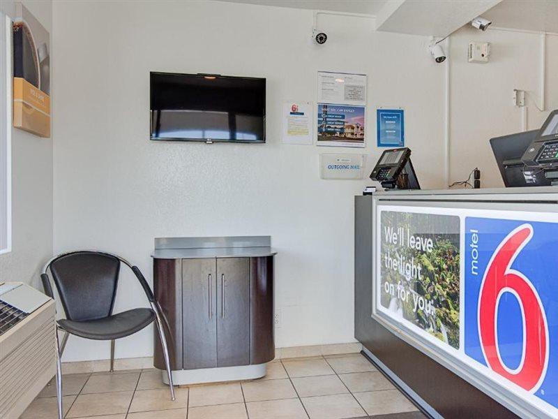 Motel 6-Kelso, Wa - Mt. St. Helens Екстер'єр фото