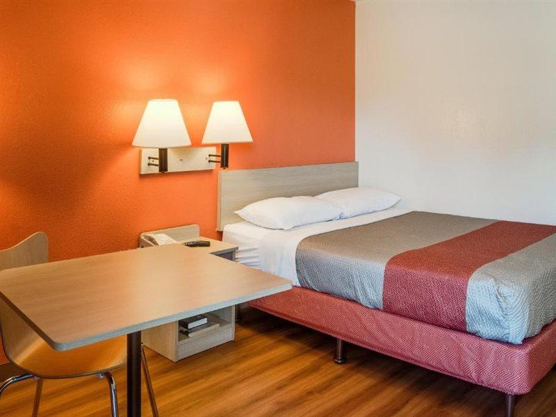 Motel 6-Kelso, Wa - Mt. St. Helens Екстер'єр фото