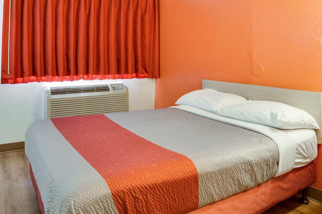 Motel 6-Kelso, Wa - Mt. St. Helens Екстер'єр фото