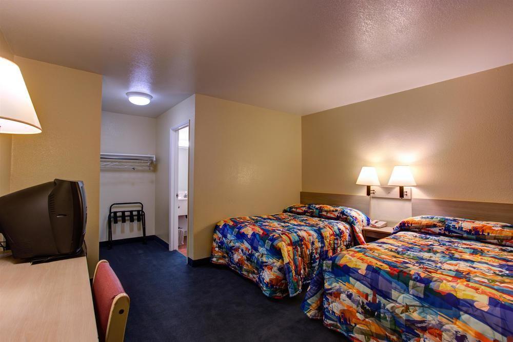 Motel 6-Kelso, Wa - Mt. St. Helens Екстер'єр фото