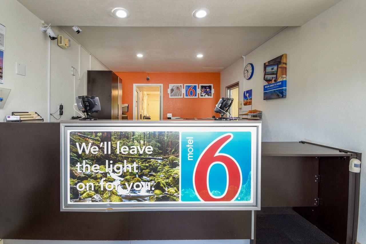 Motel 6-Kelso, Wa - Mt. St. Helens Екстер'єр фото