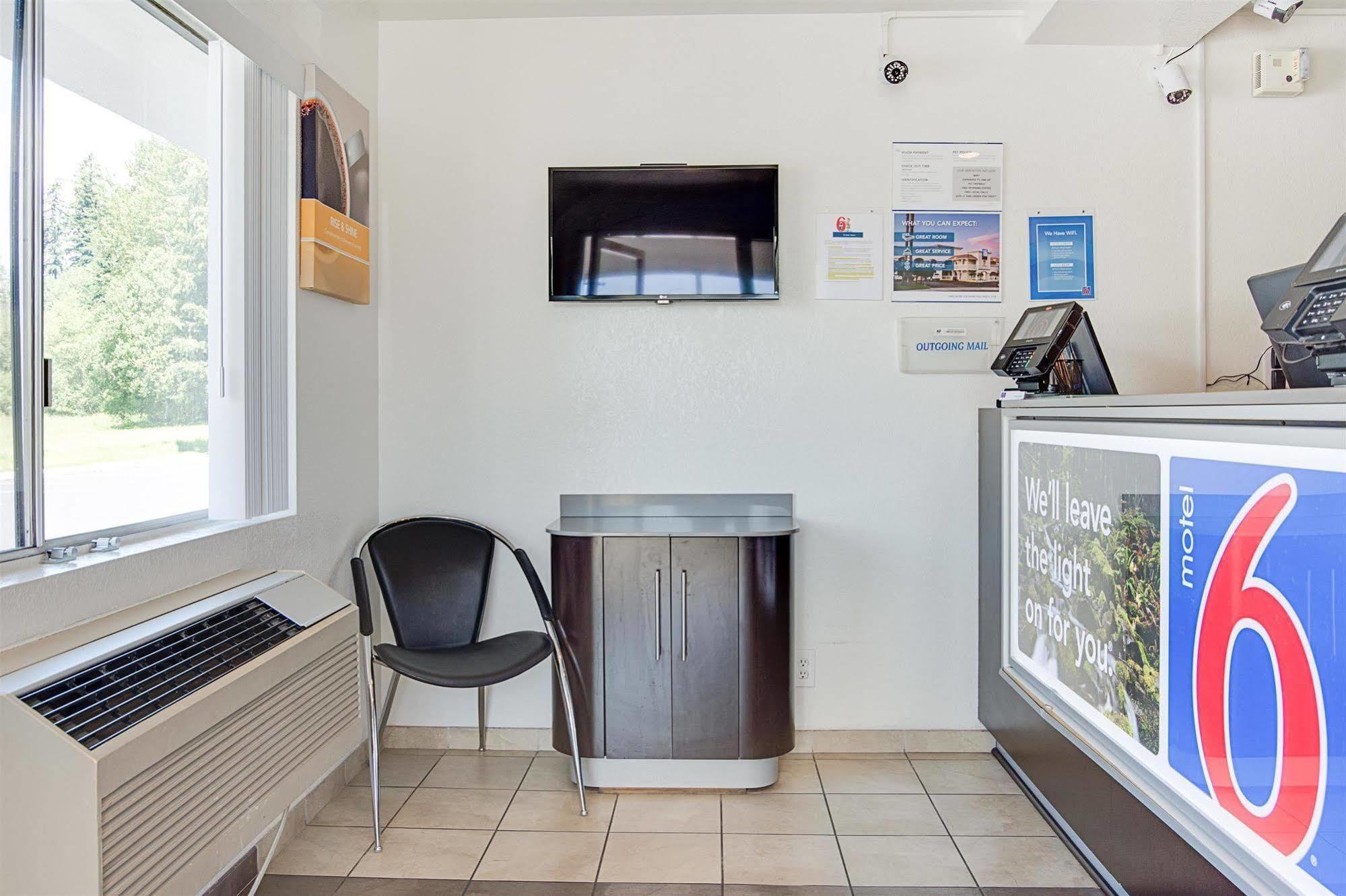 Motel 6-Kelso, Wa - Mt. St. Helens Екстер'єр фото