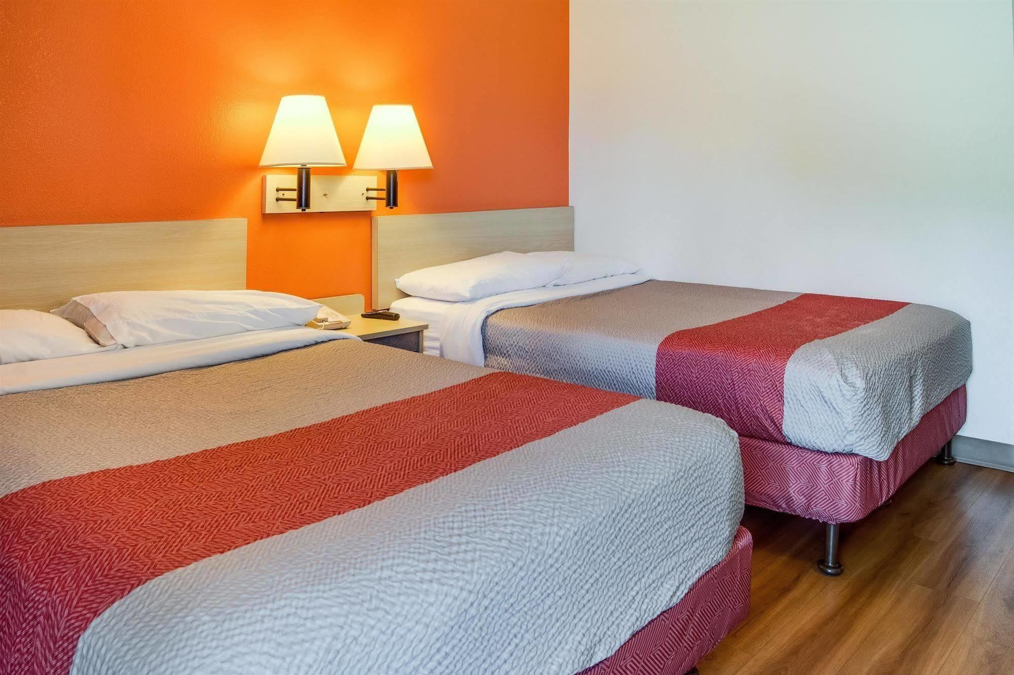Motel 6-Kelso, Wa - Mt. St. Helens Екстер'єр фото