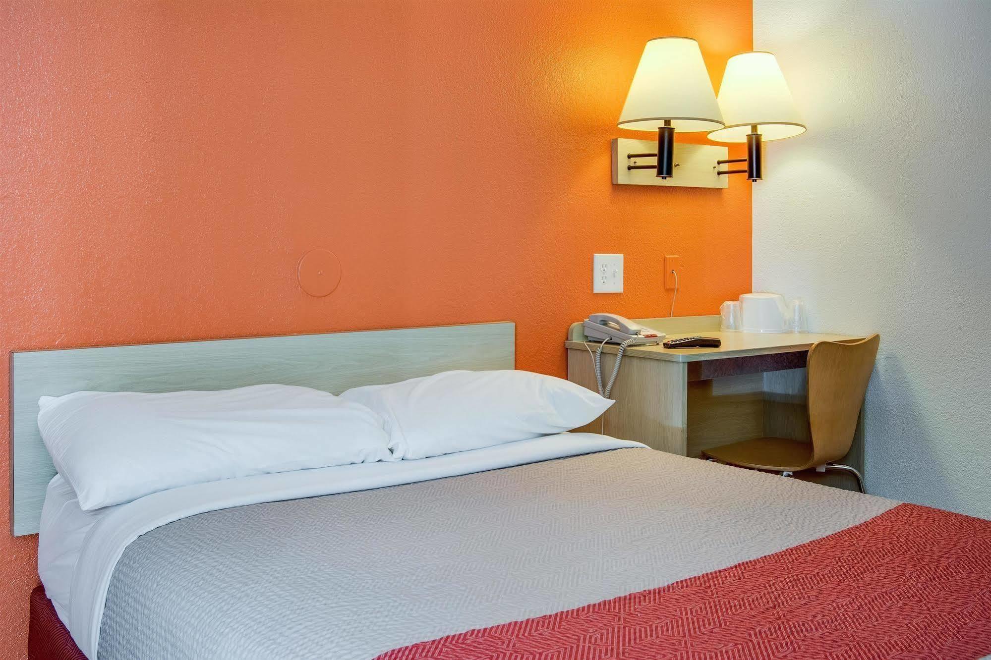 Motel 6-Kelso, Wa - Mt. St. Helens Екстер'єр фото