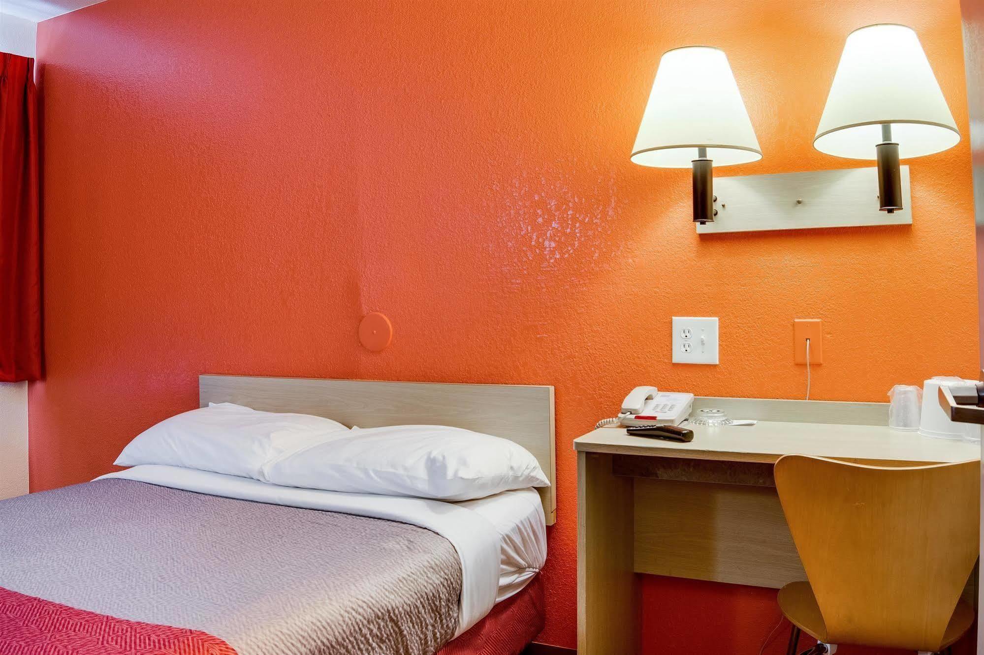 Motel 6-Kelso, Wa - Mt. St. Helens Екстер'єр фото